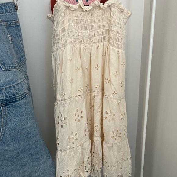 Strapless or strapped white dress - Picture 2 of 3